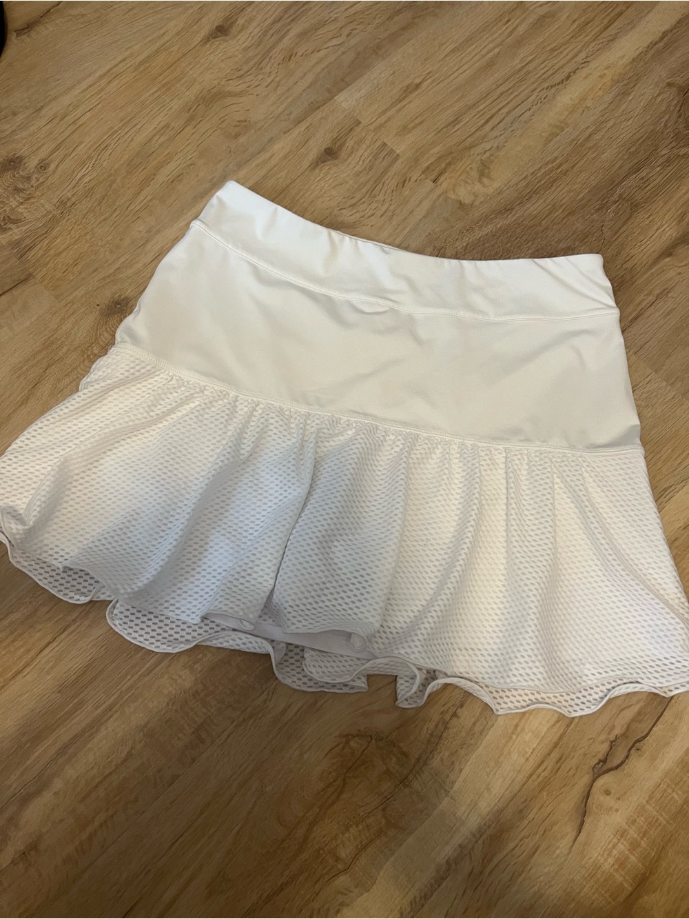 Vineyard Vines Performance White Flounce Tennis Skirt - Women's Athletic Skirt